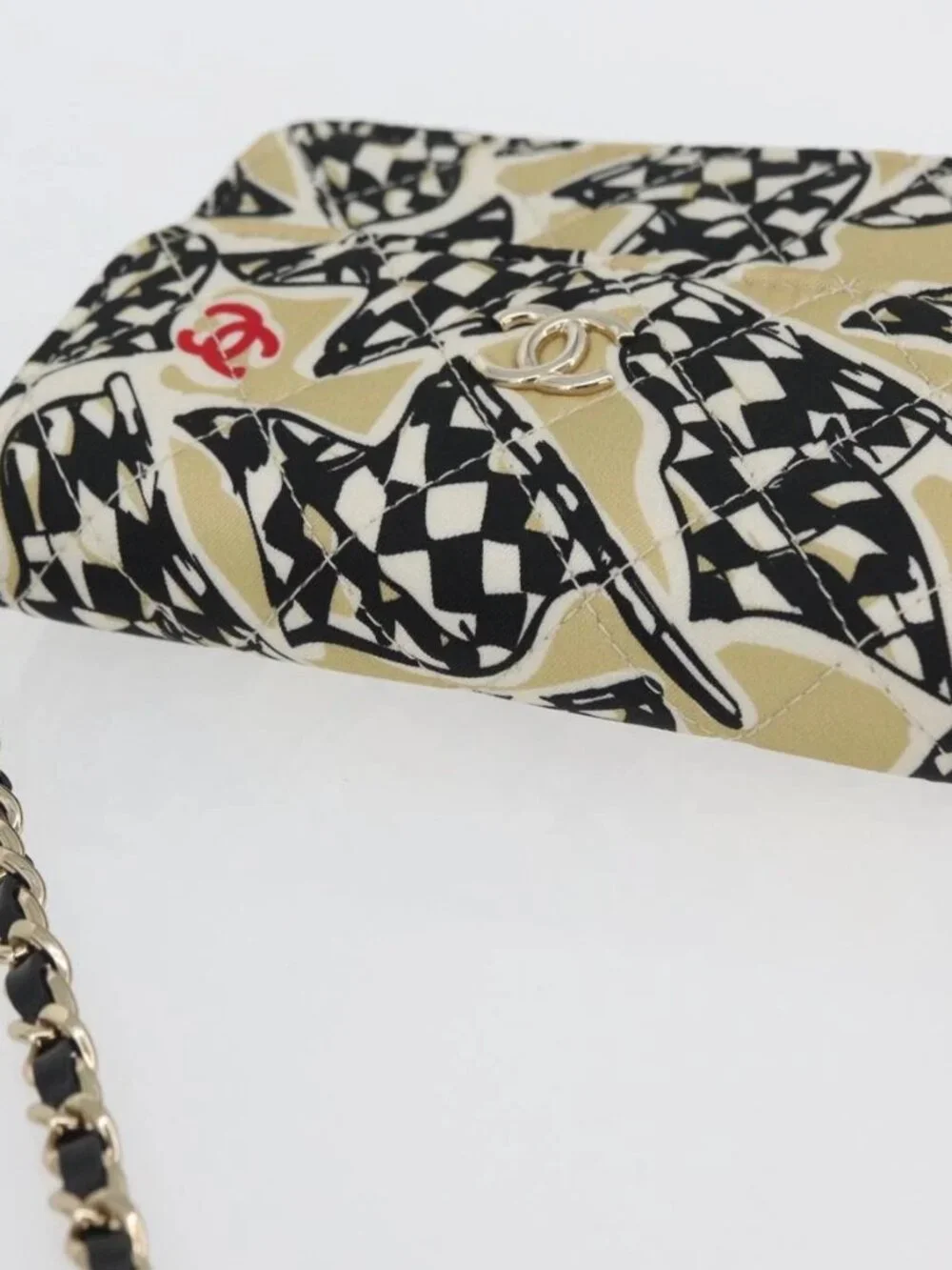 CHANEL brand	chanel color	beige